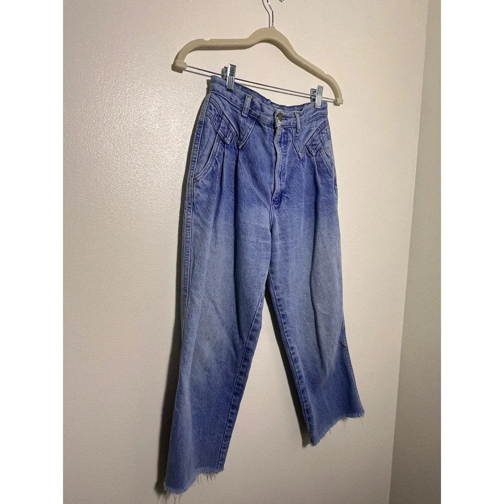 Vintage Rocky Mountain‎ Clothing Co High Waisted Pleated Western Jeans Raw Hem